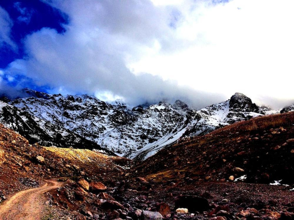 Gite Entre Les Vallees Tacheddirt エクステリア 写真